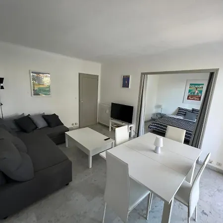 아파트 Appart 2 Pieces /4 Couchages En Front De Mer Avec Terrasse, Clim Et Parking Gratuit *