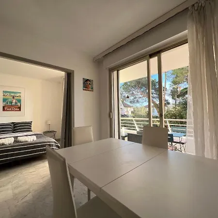 Appart 2 Pieces /4 Couchages En Front De Mer Avec Terrasse, Clim Et Parking Gratuit 아파트 *