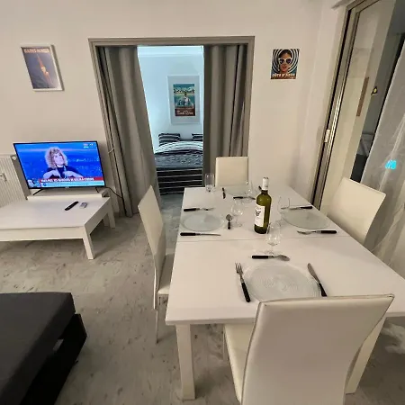 Appart 2 Pieces /4 Couchages En Front De Mer Avec Terrasse, Clim Et Parking Gratuit 발로리스