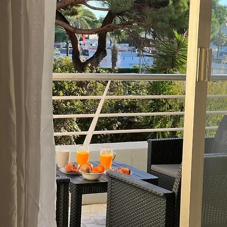 Appart 2 Pieces /4 Couchages En Front De Mer Avec Terrasse, Clim Et Parking Gratuit דירה *