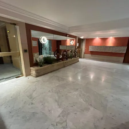 Appart 2 Pieces /4 Couchages En Front De Mer Avec Terrasse, Clim Et Parking Gratuit Apartment Vallauris