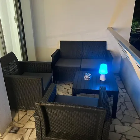 Appart 2 Pieces /4 Couchages En Front De Mer Avec Terrasse, Clim Et Parking Gratuit *